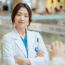 Dr. Sari Indah